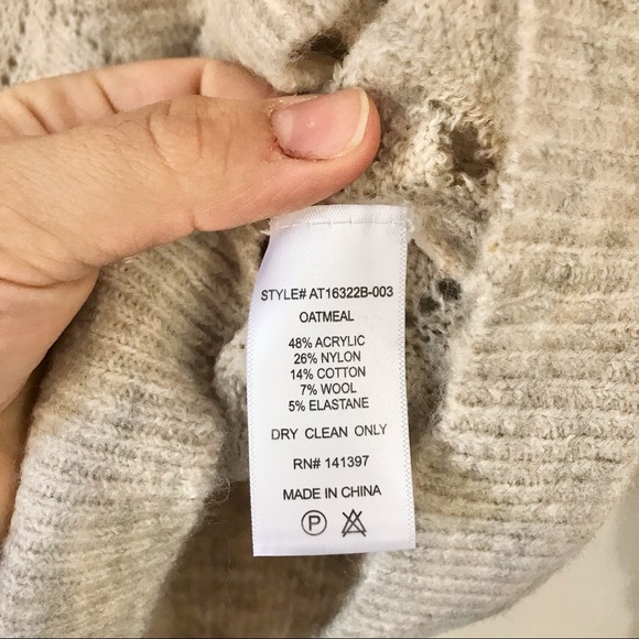 ASTR the Label Oatmeal V-Neck Argyle Pointelle Sweater - Picture 7 of 8